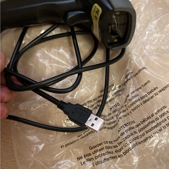 Black USB Barcode Scanner - Picture 4 of 4